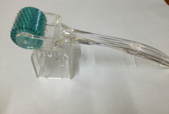 Rullo 1.5mm del rullo MTS Derma di Microneedle del medico per le cicatrici profonde dell'acne